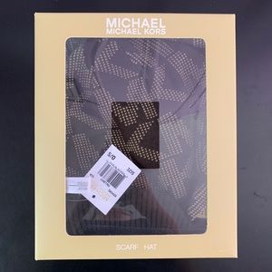 NWT Michael Kors Winter Scarf & Hat Set